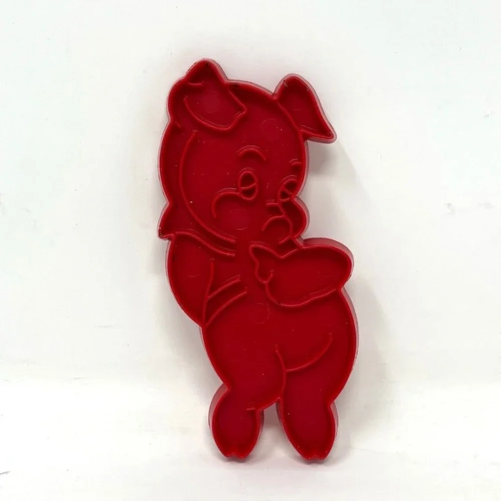 Vtg‎ Tupperware Cookie Cutters Red Plastic with Handles SET of 4 Pig Rabbit Cake